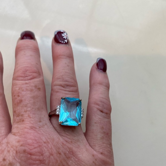 Elegant 925 Silver Aquamarine, Emerald Cut Sz 7&8 - Picture 5 of 5